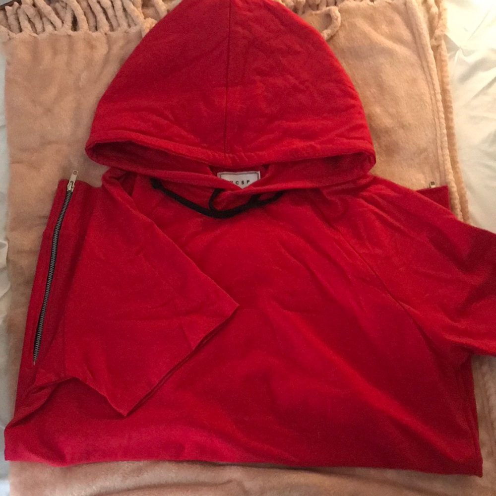 Red hoodie short sleeve with side zippers